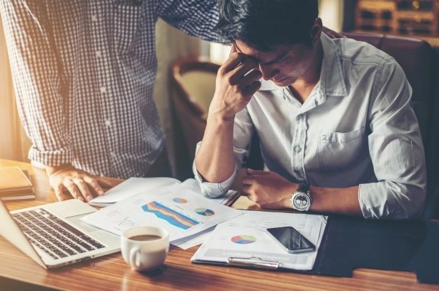 ayuda a tus empleados a reducir el estrés financiero